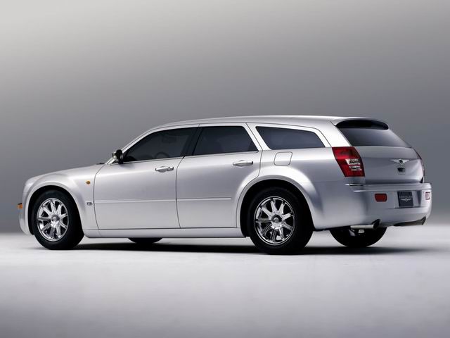 RedimensionnerChrysler_300C_Touring_Concept_2003_008.jpg