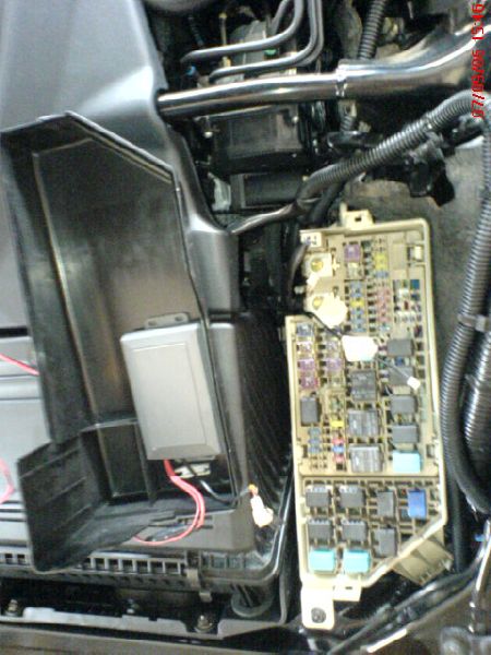 La boite relais qui gere le systeme va etre installer dans la boite a fusible!