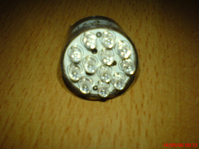 On voit bien les LEds qui sont tout partout! LOL