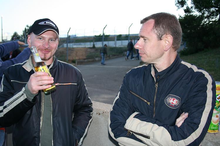 10000tr regarde la bière de Dom avec envie :-D
