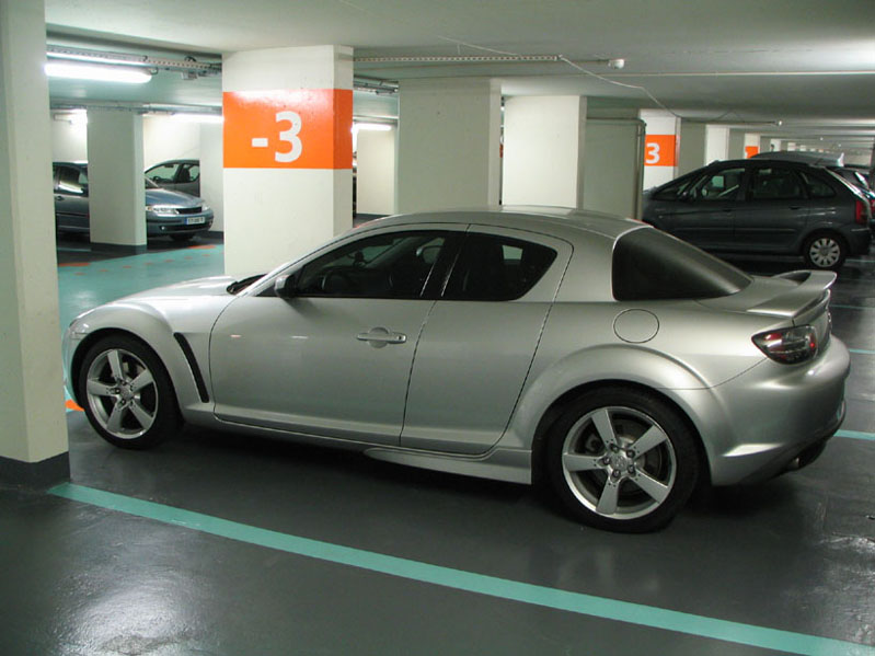 dans mon parking....maintenant vide....