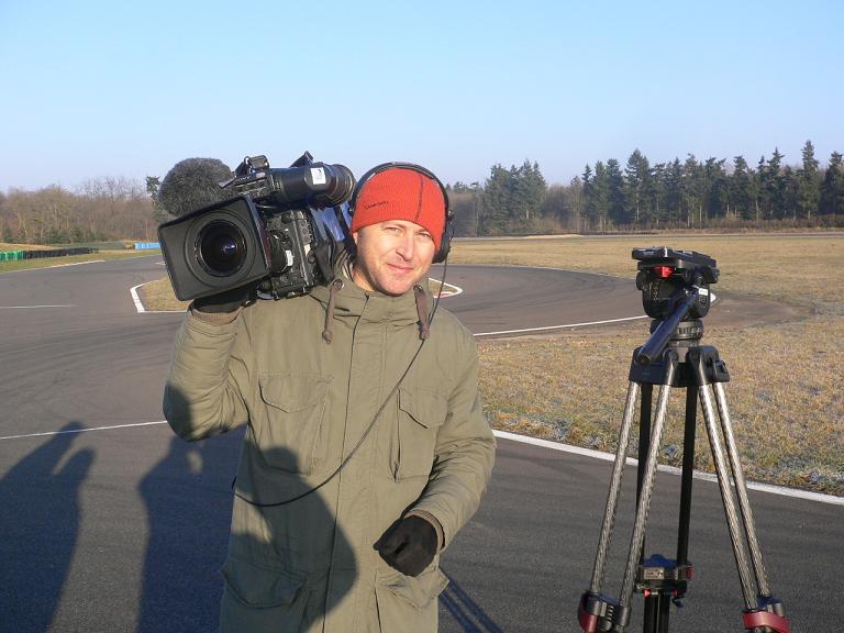 Nicolas , le caméraman de choc, méritant vu le froid !