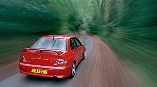 2004070_mitsubishi_lancer_rear.jpg