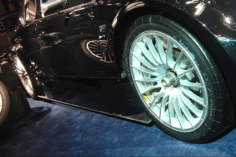 Lexus_ISF_Race08.jpg