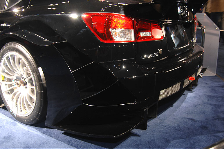 Lexus_ISF_Race06.jpg