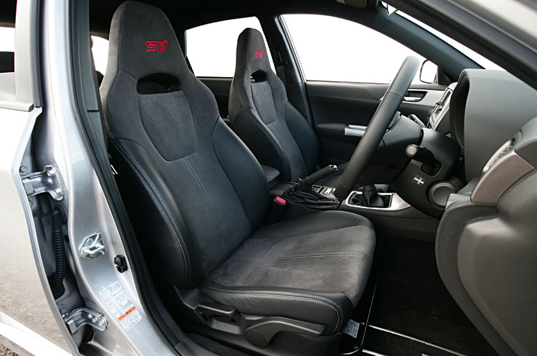 subaru_WRX_STi03.jpg