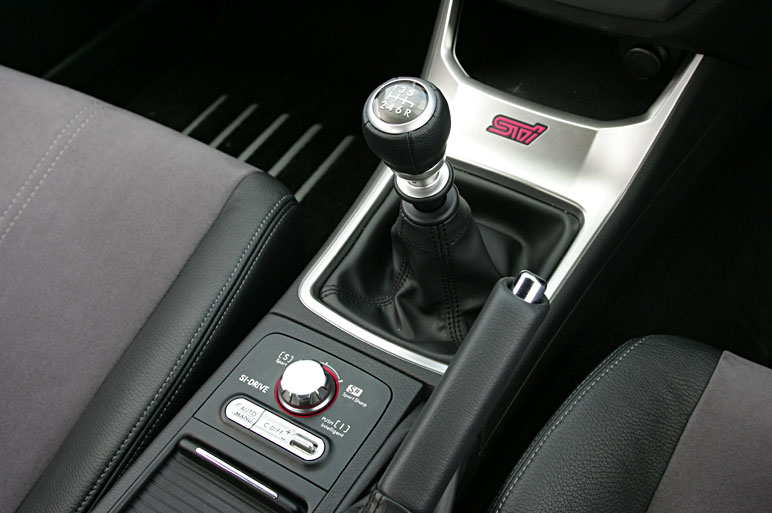 subaru_WRX_STi07.jpg
