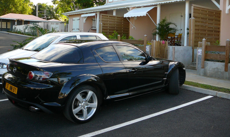 ma caisse quant elle etait quasi neuve (a l epoque j avais deja teints les vitre mais depuis C encore plus foncé)