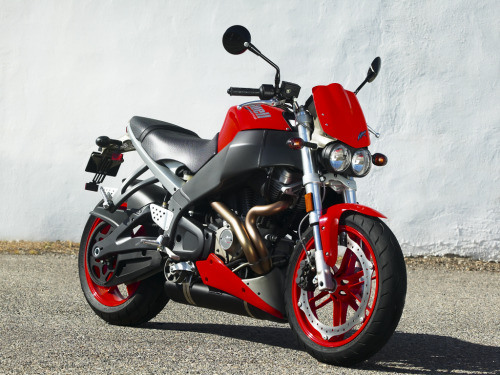 Buell_XB12SS_st1mz.jpg