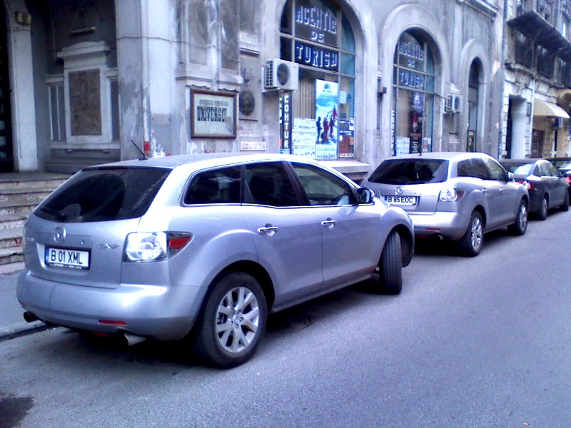 Il y a beaucoup de cx-7 ici... :)