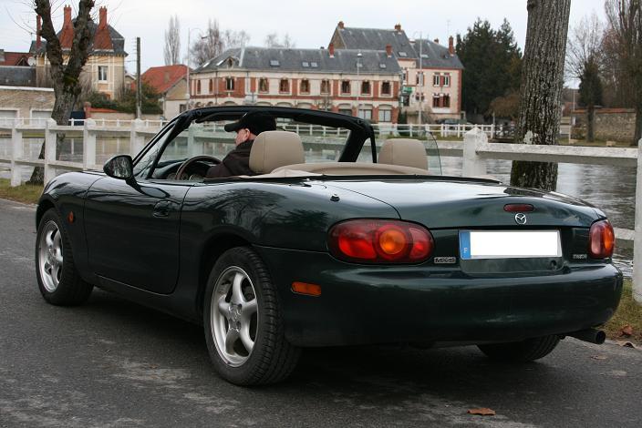 MX-5 à Gueux.JPG