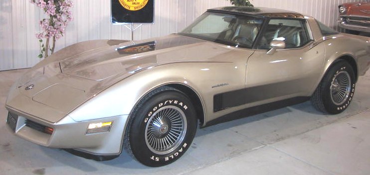 Corvette Stingray 1982.jpg