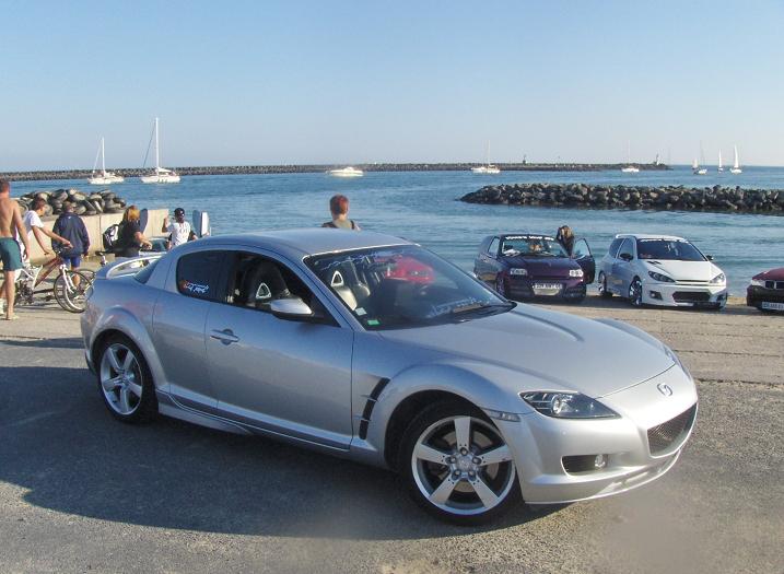 Voila ma voiture avec encore les jantes d'origines