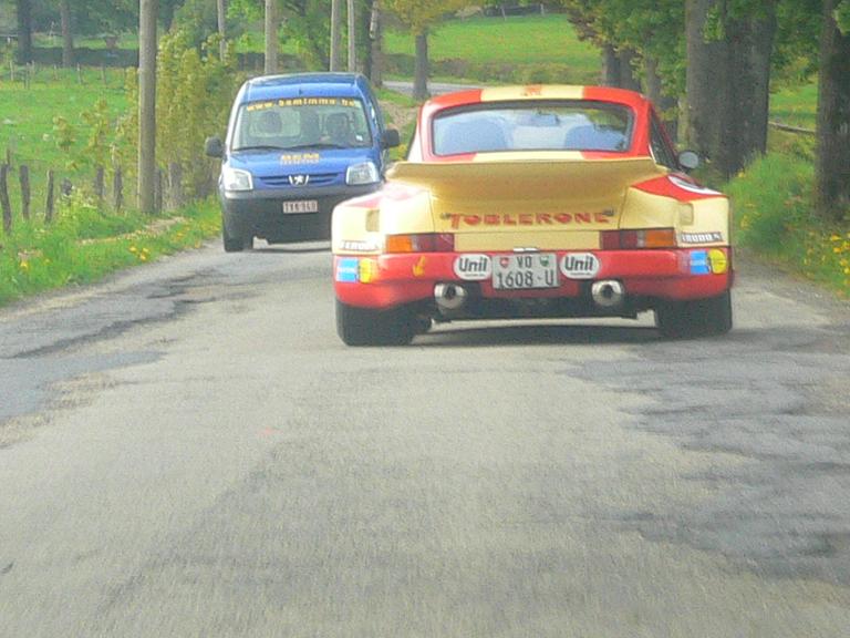 j'ai croisé une autre rarissime RSR sur le chemin du retour !!! incroyable non ??????
