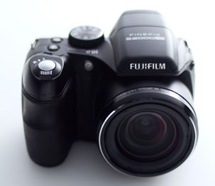 Fujifilm_FinePix_S2000HD_Black.jpeg