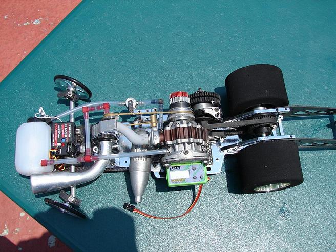 Dragster avec compresseur...