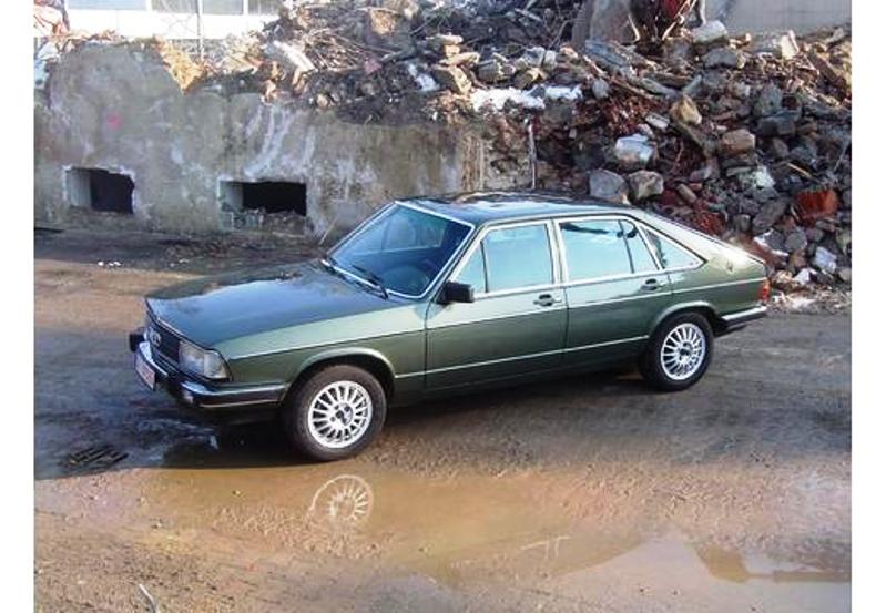 audi 100 Avant.JPG