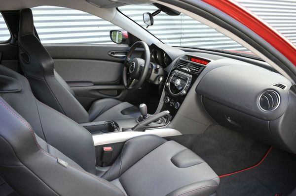 Mazda-RX-8_2010.jpg