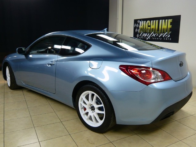 GENESIS COUPE 2.jpg