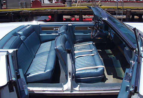 c232-interior-thumb.jpg