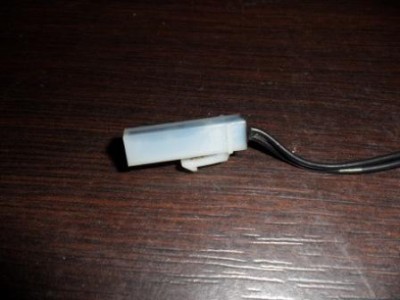 SAM_0233.JPG (44.17 Kio) Consulté 1898 fois le petit bloc 2 fils