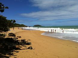 meme plage, avec plus de monde
