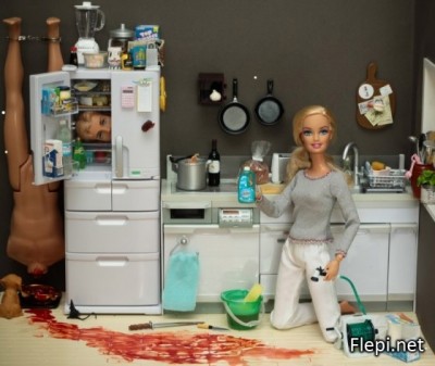 barbie-meurtre-560x472.jpg