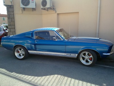 mustang 67 droit.jpg