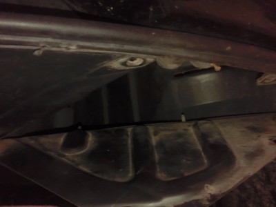 507751plaque_RX8.jpg (168.13 Kio) Consulté 25093 fois Sous la voiture à défaire avant le démontage du PC pour accéder a la prise des antibrouillard ...