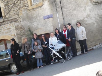 Mais mais pourquoi un attroupement pareil ????