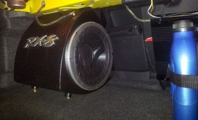 le boomer est un 25cm 200w, le raccordement est un jack guitare