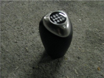 pommeau boite 6 speed (plusieurs rayures).....10€