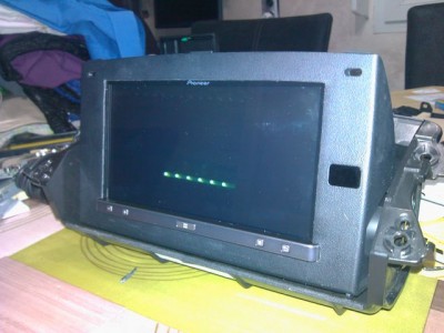 2013-01-18 21.05.52.jpg (74.39 Kio) Consulté 18959 fois voilà l'écran à la place de celui d'orgine