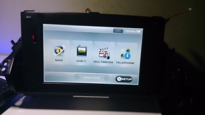 Gps en place avec le support mastiqué et peint