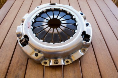 858498_10151299621702647_1416841335_o.jpg (263.64 Kio) Consulté 2788 fois Cloche embrayage