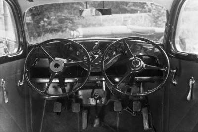 dans ce cas ou se trouve le conducteur, il faut rouler (très peu) pour le savoir...