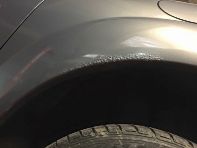 ImageUploadedByTapatalk1456572839.707075.jpg (70.06 Kio) Consulté 7068 fois "bulles" de rouille sur arches de roue arrières