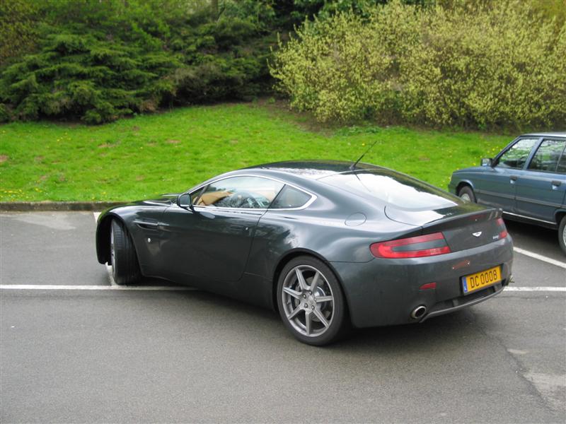 Aston-Martin V8  (My Love!)