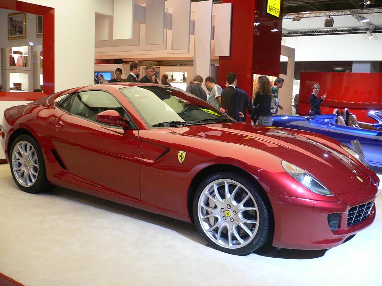 impressionnante de beauté cette ferrari, la meilleure de tous les temps !