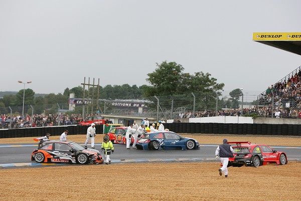 megane 1er virage.jpg