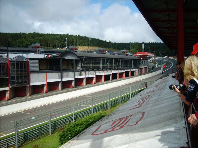 S5001472.jpg