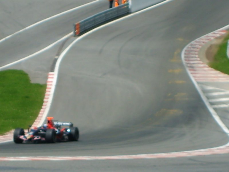 S5001874.jpg