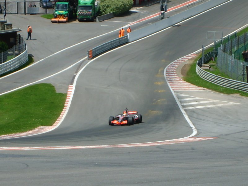 S5001890.jpg