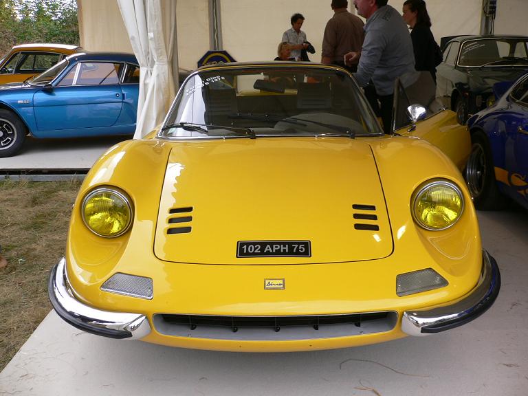 Une véritable Dino !! (ferrari)