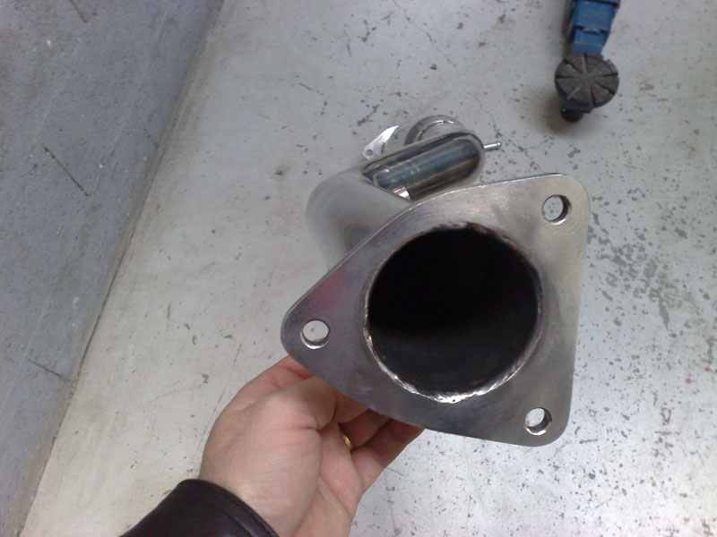 Diamètre de 80 avec emplacement pour y installer la sonde.