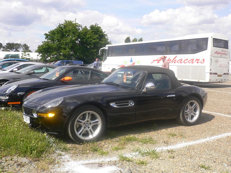 Rare et intemporelle : la BMW Z8, moteur V8 400 ch, le bonheur.