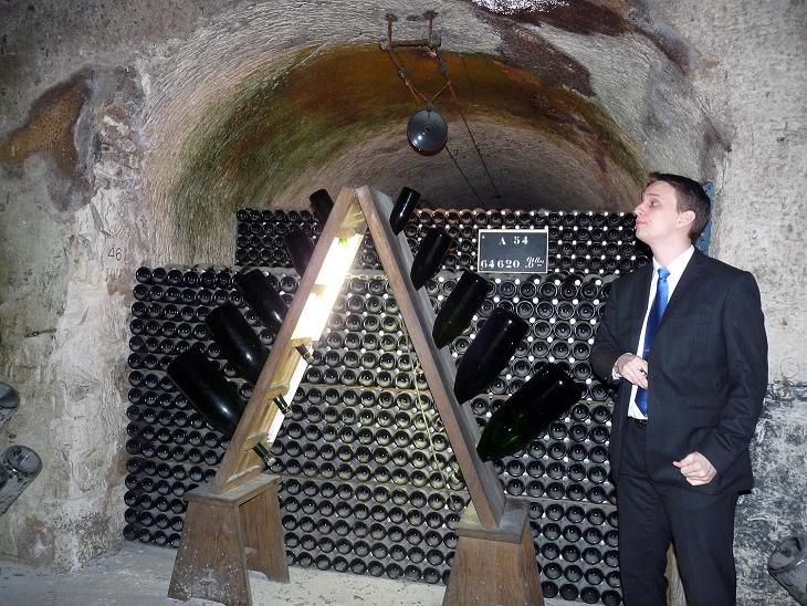 Cave Pommery 4.jpg