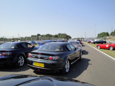 C'est parti pour la parade, euh mais dit donc c'est pire que sur le périf là :S
