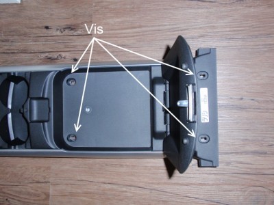 Emplacement Vis Console centrale 2.JPG