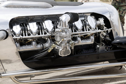 jay leno v12 30L 4.jpg